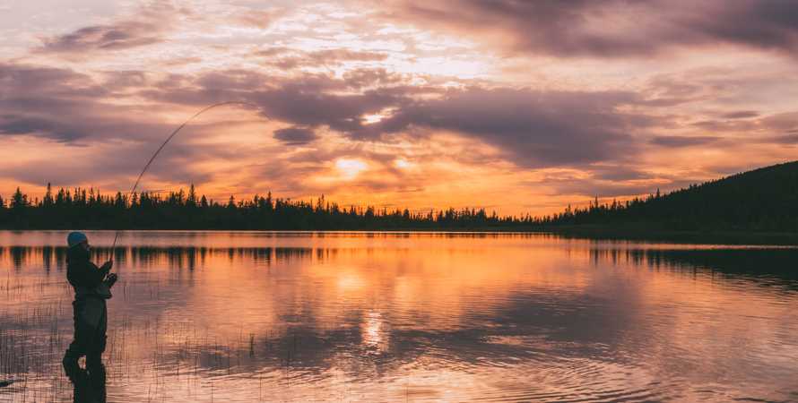 fiske vid solnedgång